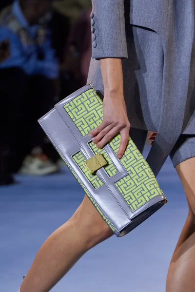 Look 21